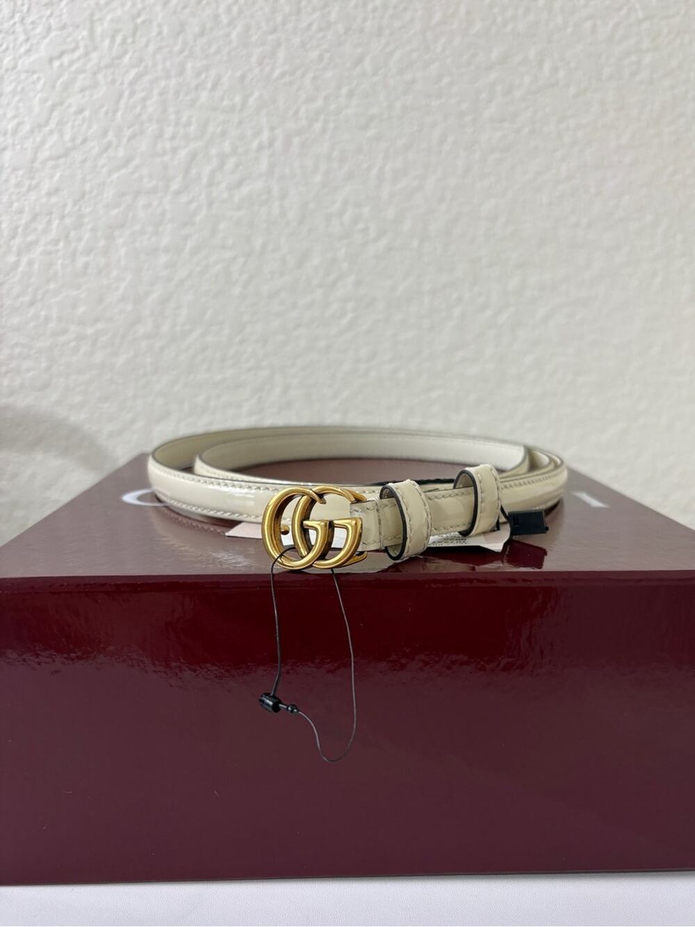 Gucci GG white patent leather thin belt 100cm